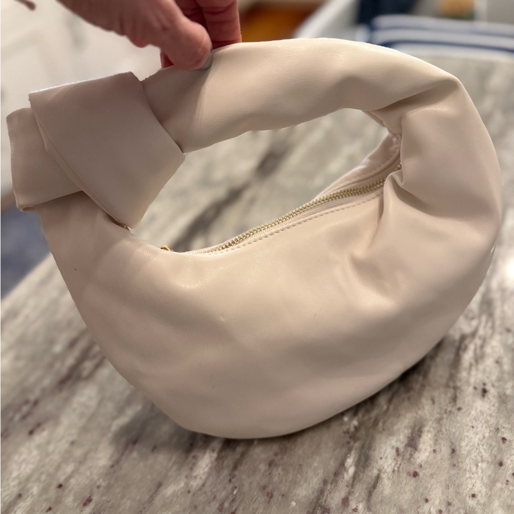 Cream Mini Bag with Twisted Handle and Soft Slouchy Design NWOT’s! - Picture 2 of 4
